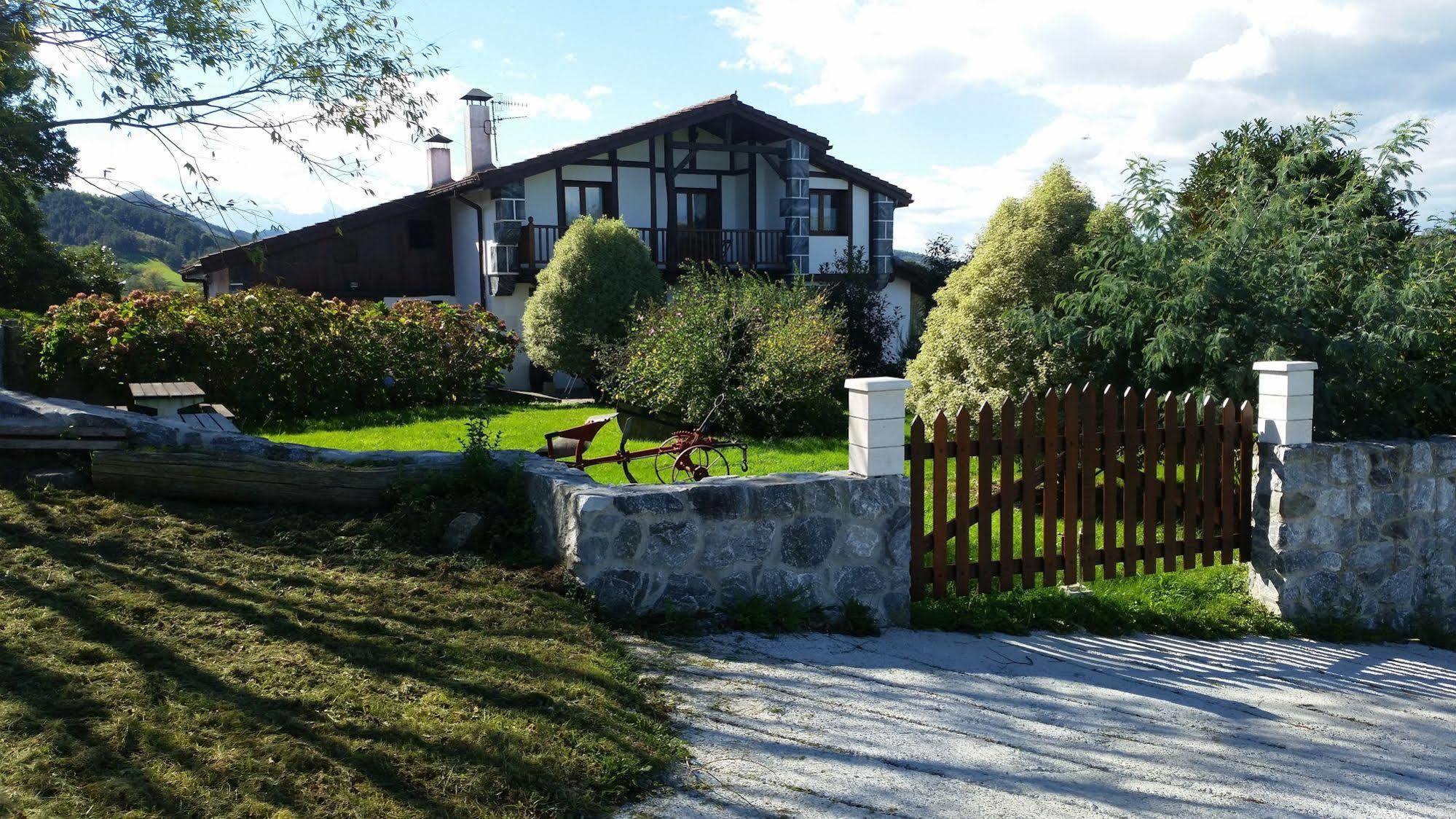 Casa Rural Olazi Oiartzun Exterior photo